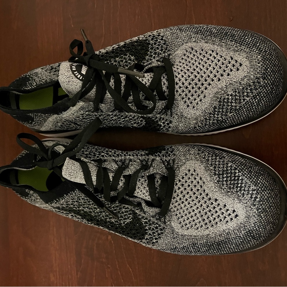 Nike Free, Mens 8.5, Womens 10.